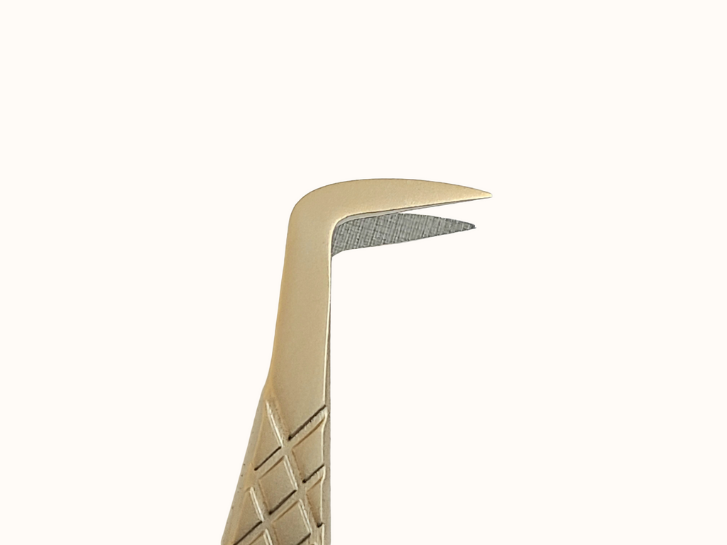 Eyelash extensions tweezers fiber tip