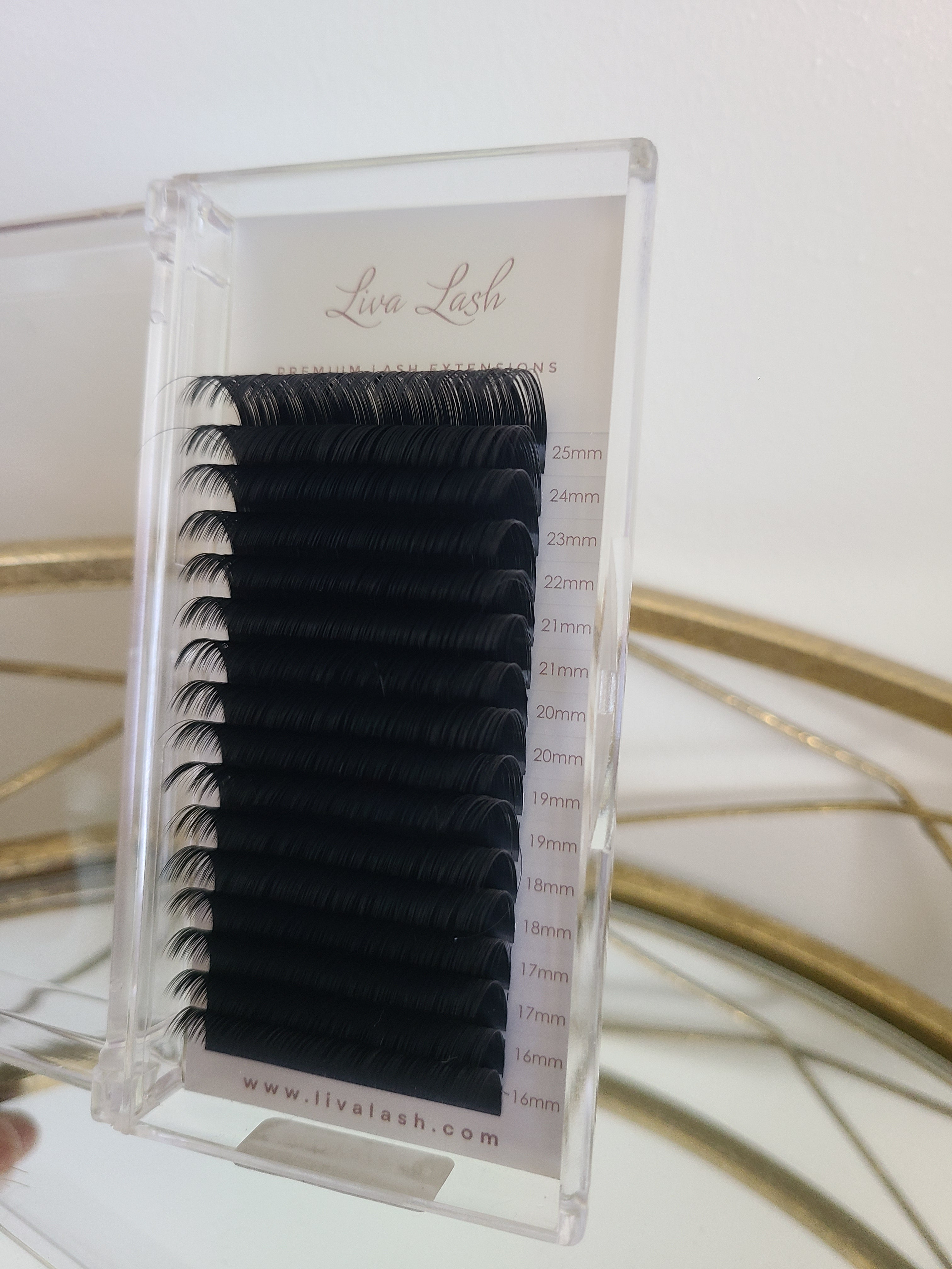 Extra long Volume Lash extensions