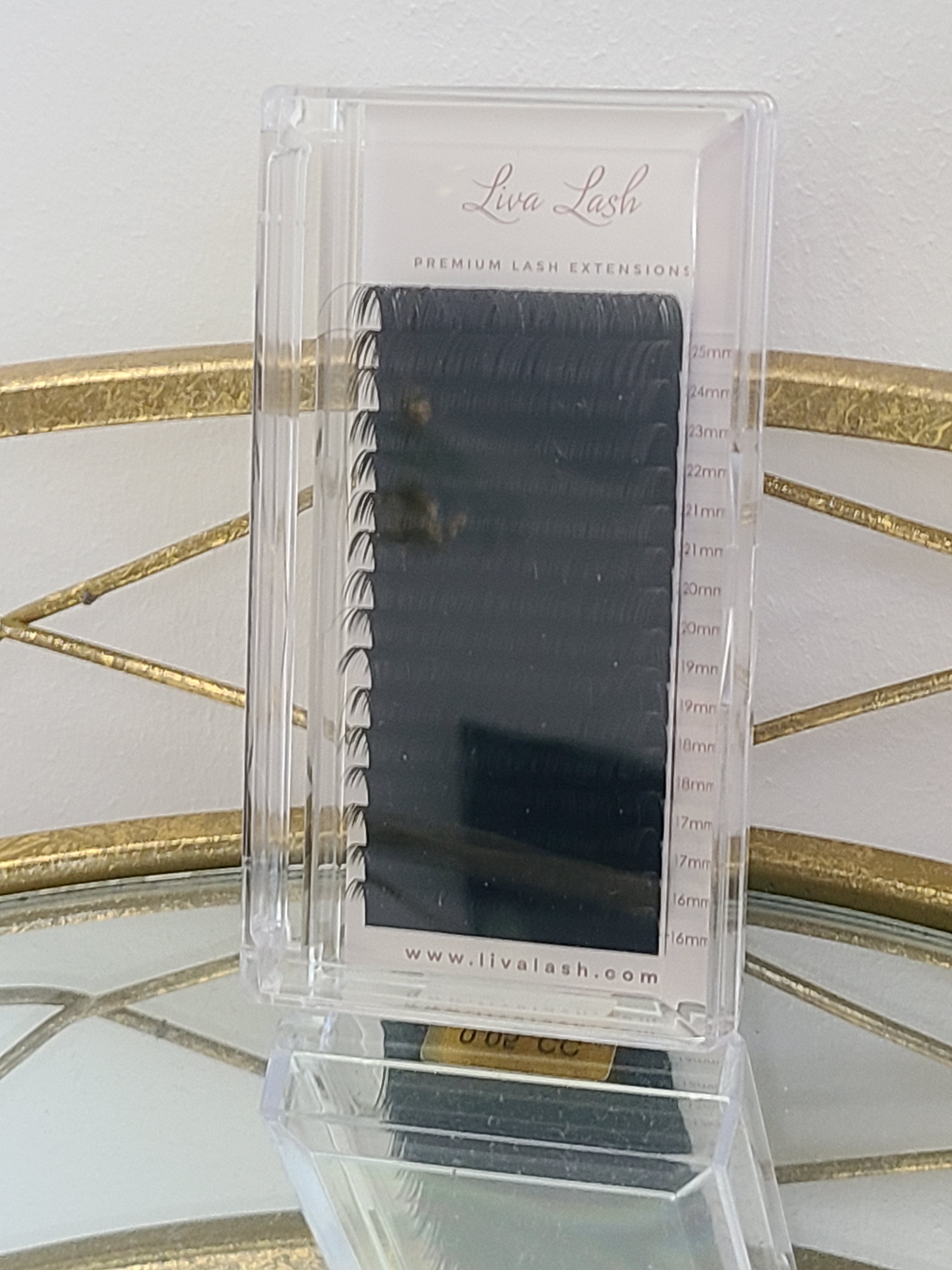 Extra long Volume Lash extensions