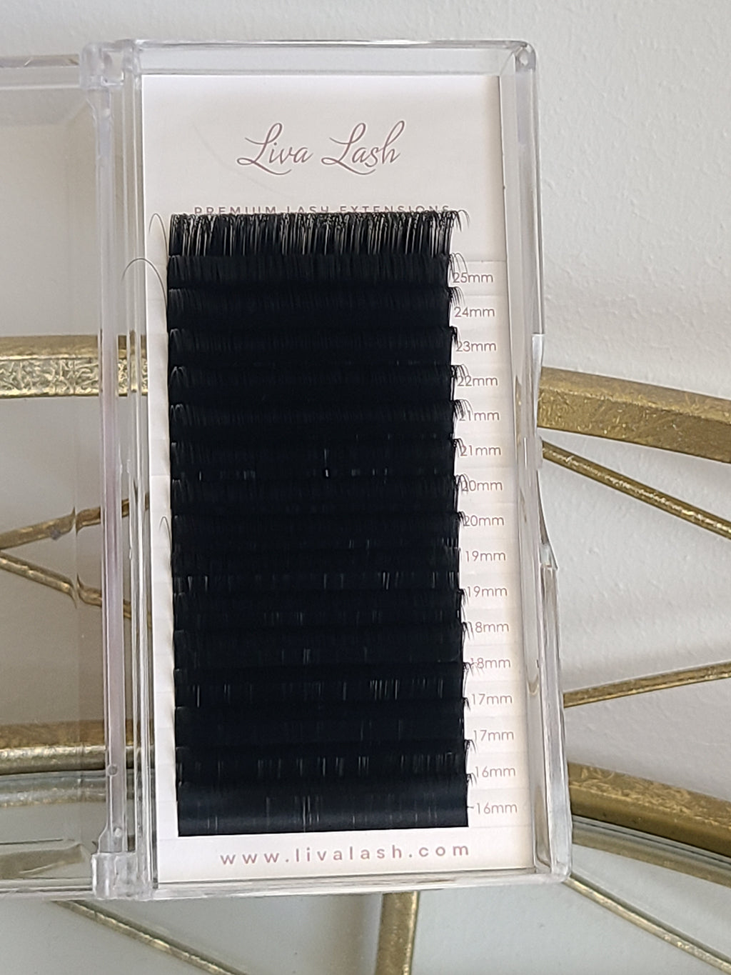 Extra long Volume Lash extensions